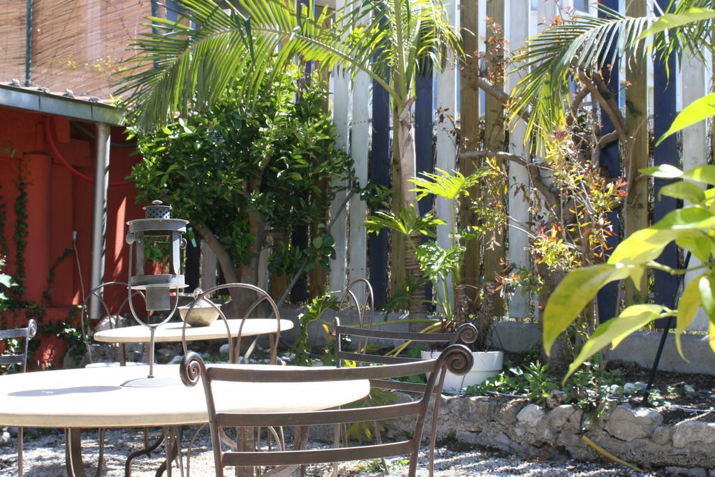 Hotel La Patricia - Charme Et Tradition 2*